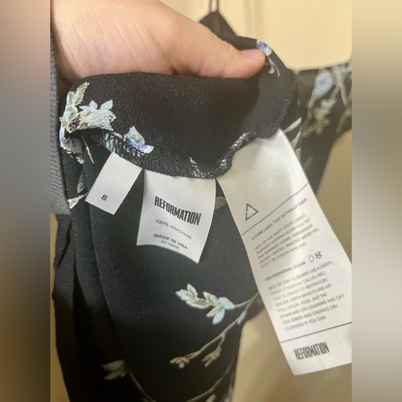 REFORMATION Black Floral 100% Viscose Mini Dress - Picture 6 of 11